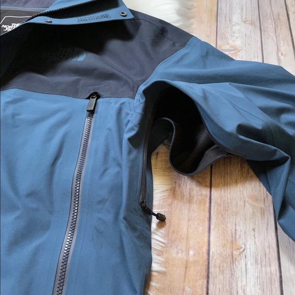 The North Face Men’s Beatty FUTURELIGHT Ski Jacket - Picture 4 of 9
